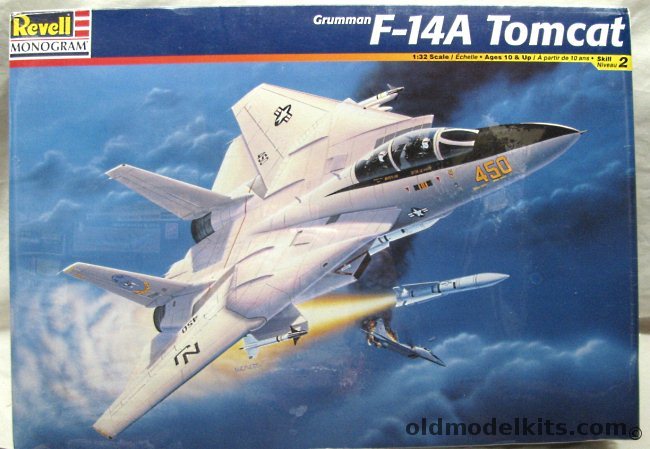 Revell 1/32 Grumman F-14A Tomcat - VF-124 'Fightertown USA', 85-4770 plastic model kit